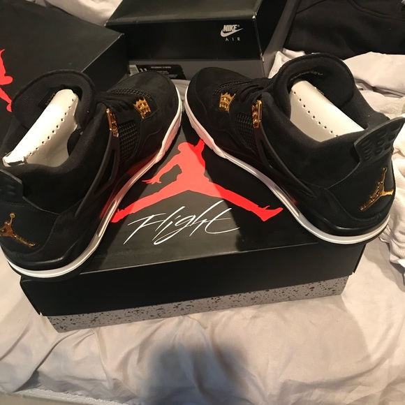 Air Jordan 4 Retro Royalty Size 11.5 - Picture 8 of 13